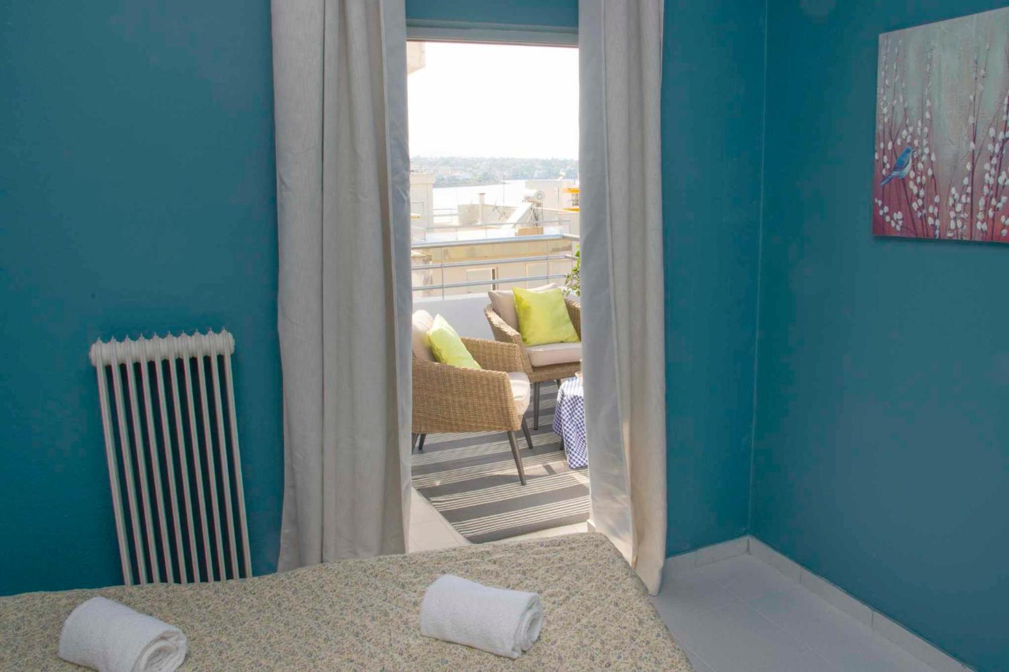 Top Floor Apartment In Chalkís Esterno foto